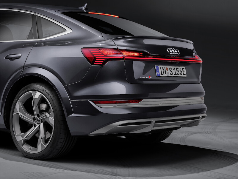 Innowacyjne, dynamiczne i elektryczne: Audi e-tron S i Audi e-tron S Sportback