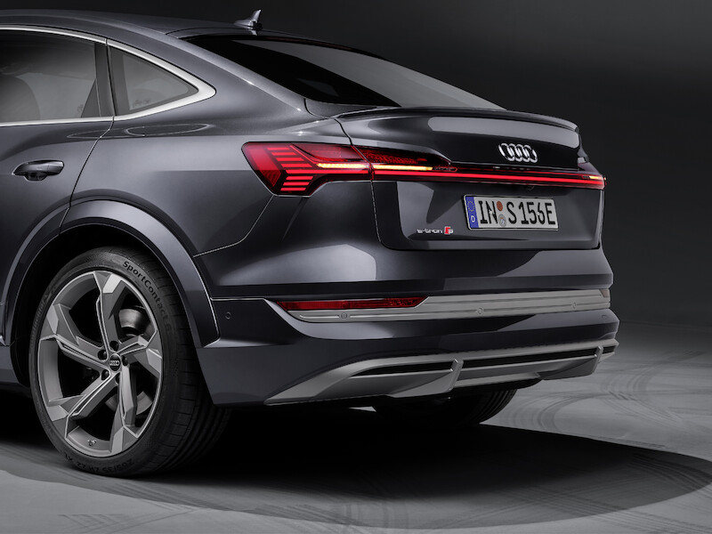 Innowacyjne, dynamiczne i elektryczne: Audi e-tron S i Audi e-tron S Sportback