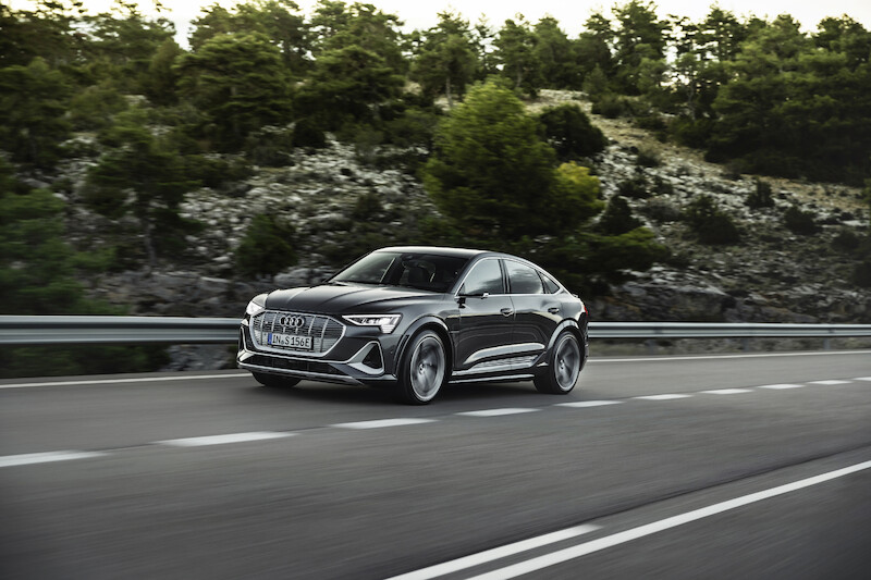 Innowacyjne, dynamiczne i elektryczne: Audi e-tron S i Audi e-tron S Sportback