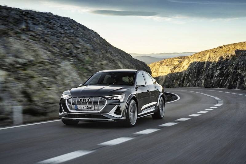 Innowacyjne, dynamiczne i elektryczne: Audi e-tron S i Audi e-tron S Sportback