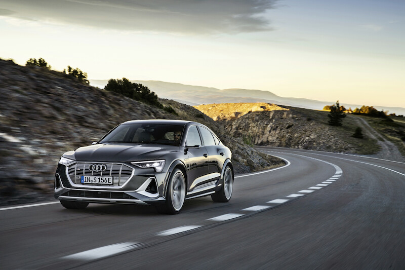 Innowacyjne, dynamiczne i elektryczne: Audi e-tron S i Audi e-tron S Sportback