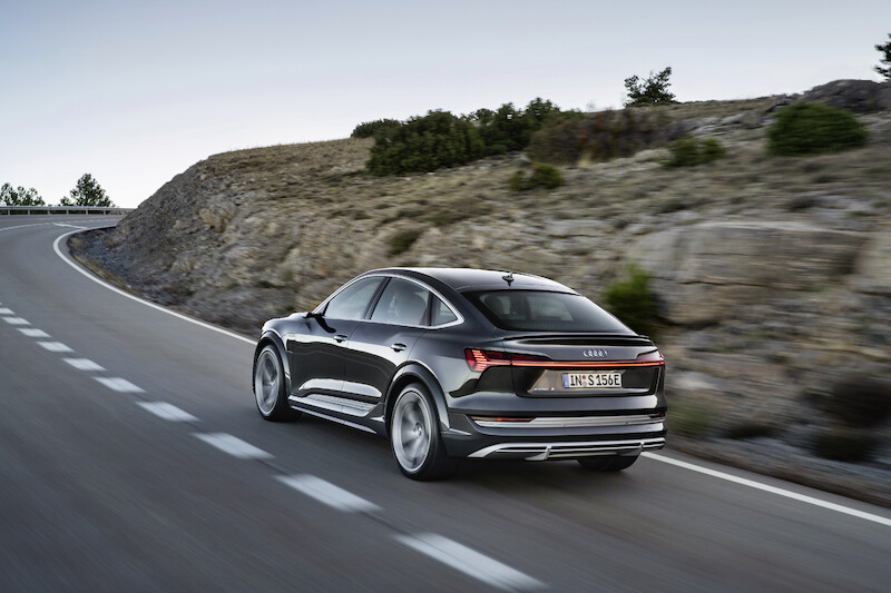 Innowacyjne, dynamiczne i elektryczne: Audi e-tron S i Audi e-tron S Sportback