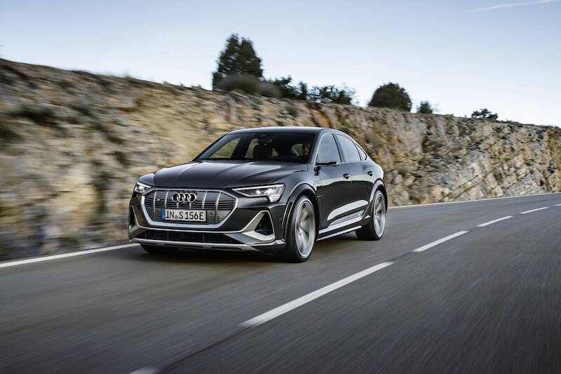 Innowacyjne, dynamiczne i elektryczne: Audi e-tron S i Audi e-tron S Sportback