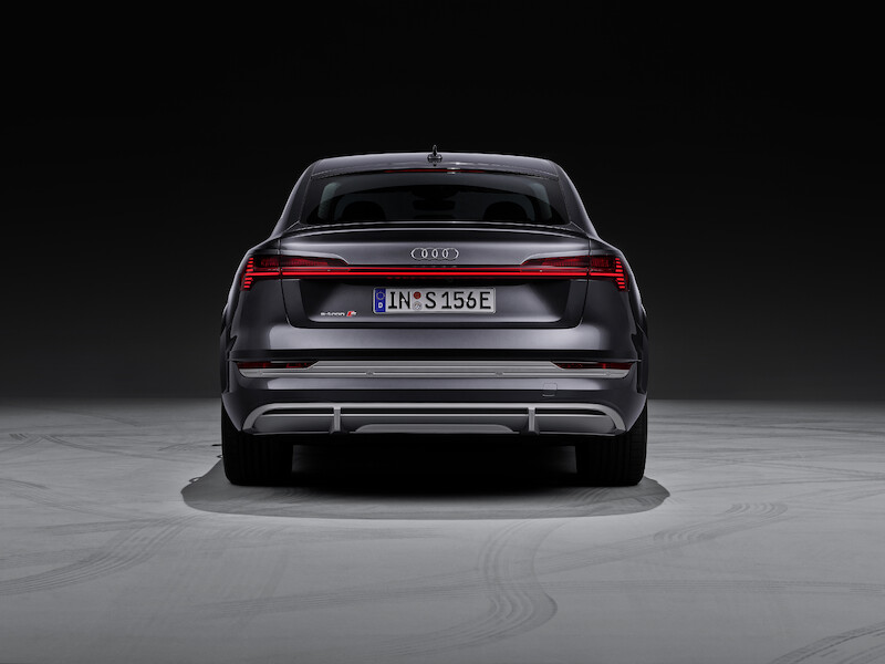 Innowacyjne, dynamiczne i elektryczne: Audi e-tron S i Audi e-tron S Sportback