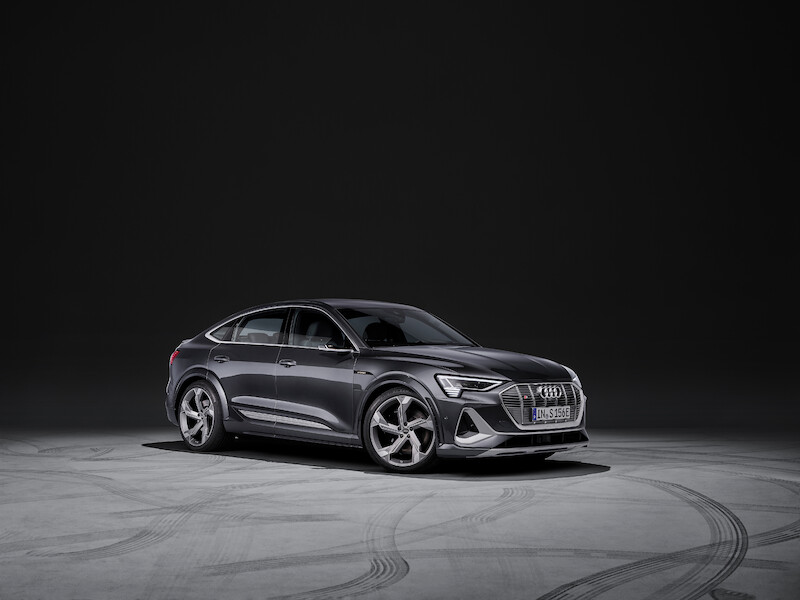 Innowacyjne, dynamiczne i elektryczne: Audi e-tron S i Audi e-tron S Sportback
