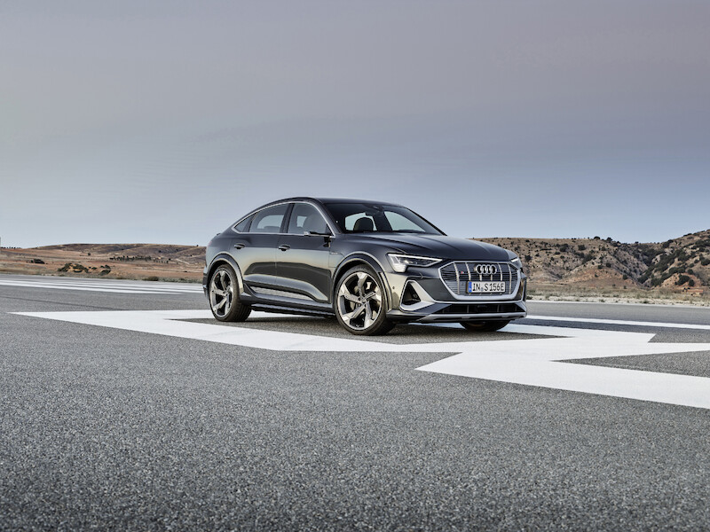 Innowacyjne, dynamiczne i elektryczne: Audi e-tron S i Audi e-tron S Sportback
