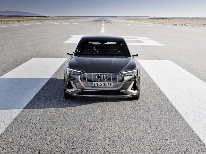 Innowacyjne, dynamiczne i elektryczne: Audi e-tron S i Audi e-tron S Sportback