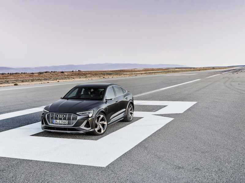 Innowacyjne, dynamiczne i elektryczne: Audi e-tron S i Audi e-tron S Sportback