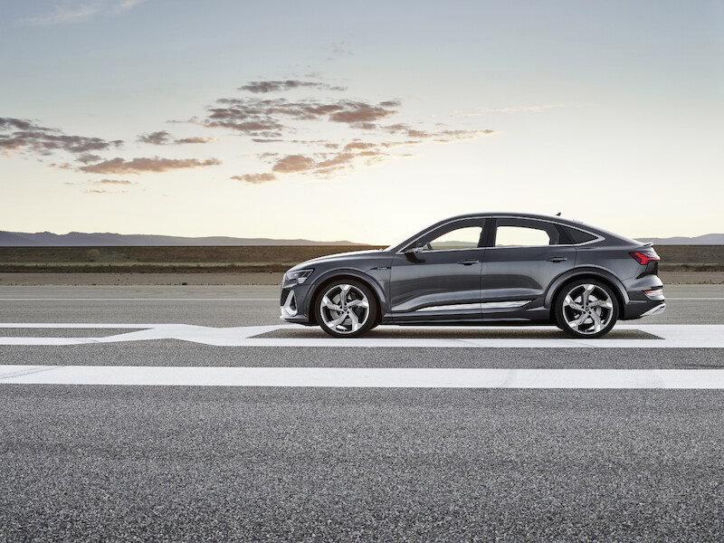 Innowacyjne, dynamiczne i elektryczne: Audi e-tron S i Audi e-tron S Sportback