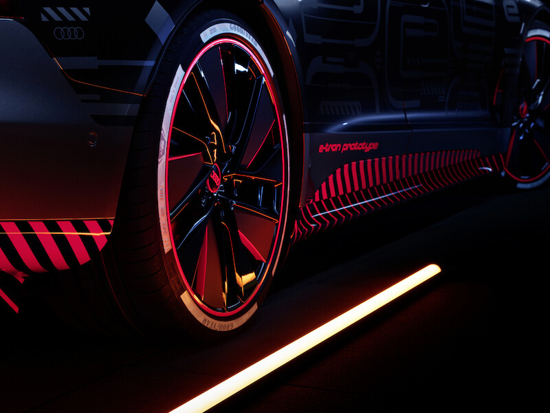 Pasja do jakości i nowoczesności: nowe Audi e-tron GT