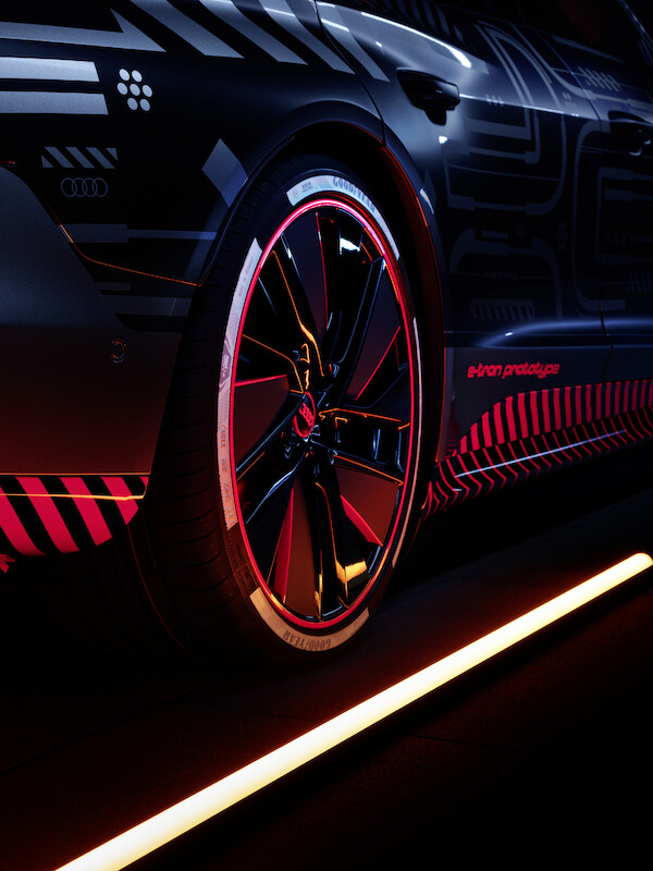 Pasja do jakości i nowoczesności: nowe Audi e-tron GT