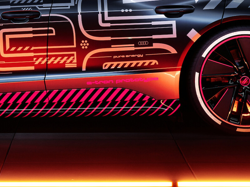 Pasja do jakości i nowoczesności: nowe Audi e-tron GT