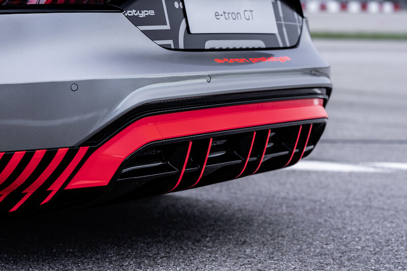 Pasja do jakości i nowoczesności: nowe Audi e-tron GT