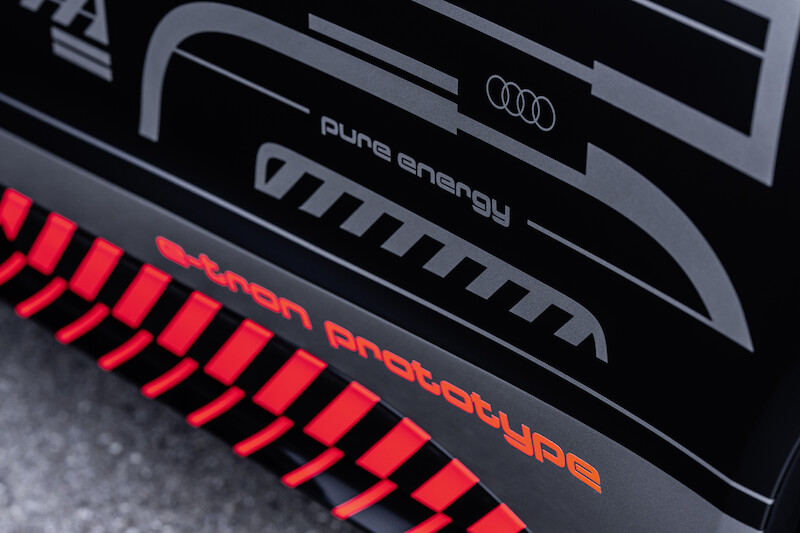 Pasja do jakości i nowoczesności: nowe Audi e-tron GT