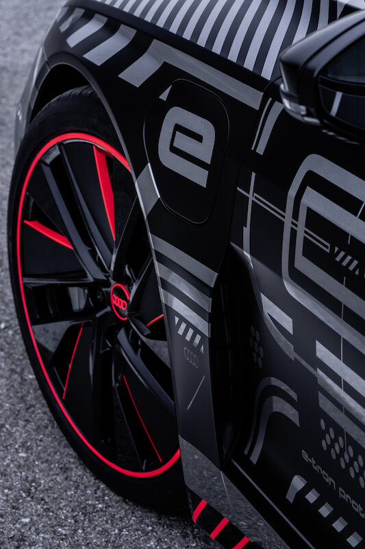 Pasja do jakości i nowoczesności: nowe Audi e-tron GT