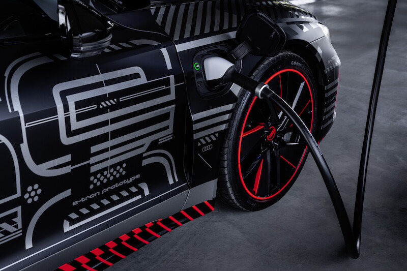 Pasja do jakości i nowoczesności: nowe Audi e-tron GT