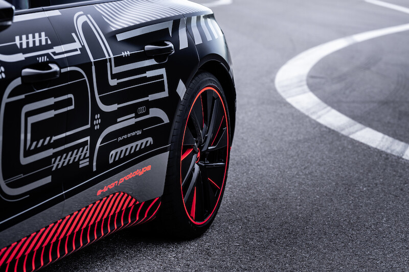 Pasja do jakości i nowoczesności: nowe Audi e-tron GT