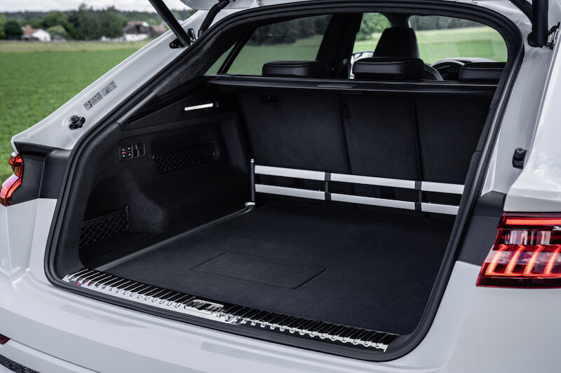 Hybryda typu plug-in uwieńczeniem linii produktowej Q8: Audi Q8 TFSI e quattro
