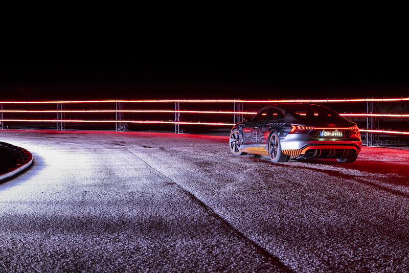 Moment szczerości: kierowca Formuły E Lucas di Grassi testuje przedprodukcyjną wersję Audi RS e-tron GT
