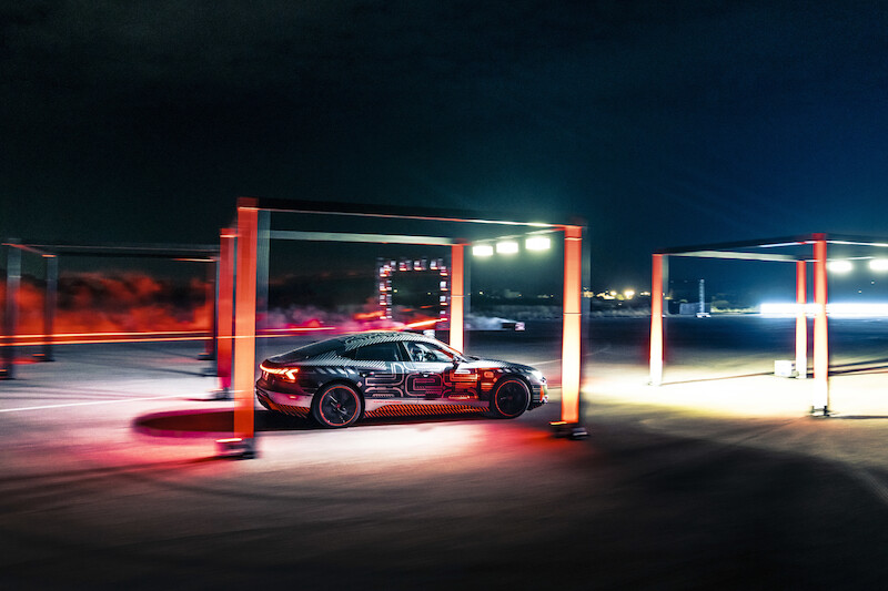 Moment szczerości: kierowca Formuły E Lucas di Grassi testuje przedprodukcyjną wersję Audi RS e-tron GT