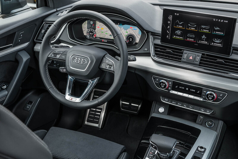 Audi Q5 - interior