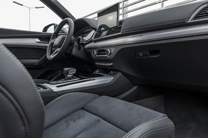 Audi Q5 - interior