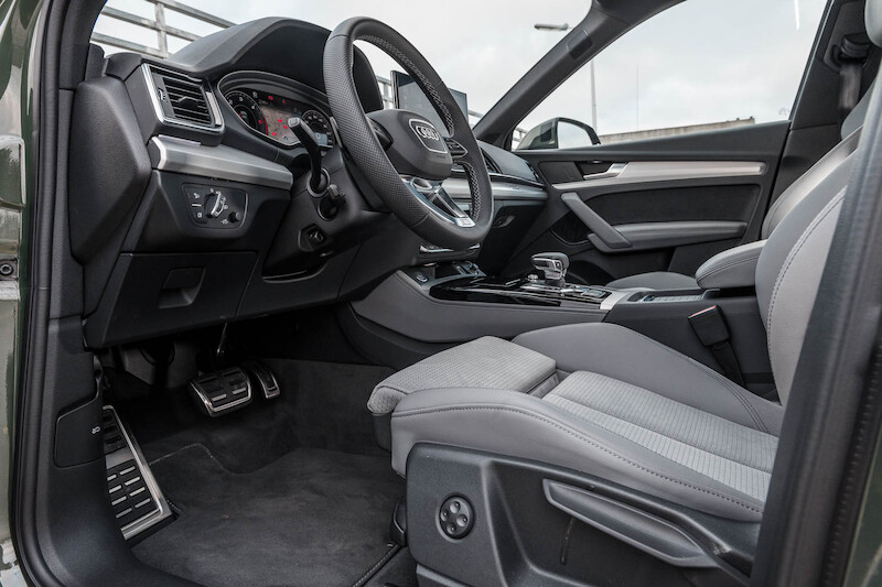 Audi Q5 - interior
