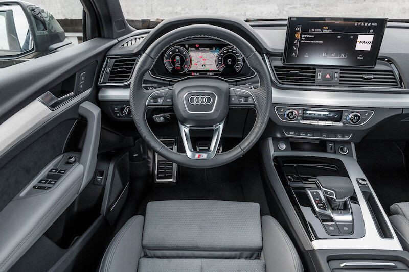 Audi Q5 - interior