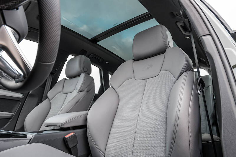 Audi Q5 - interior