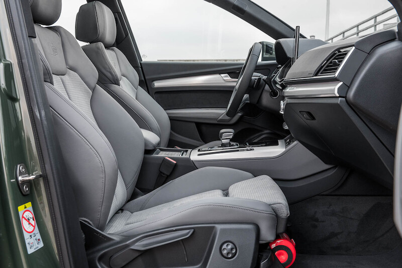 Audi Q5 - interior