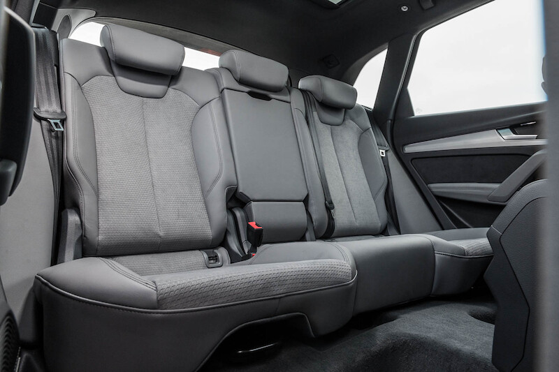 Audi Q5 - interior