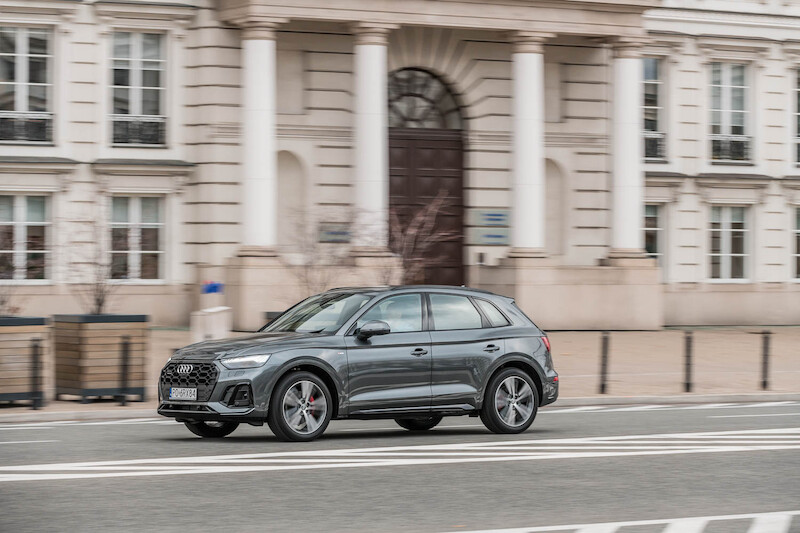 Audi Q5 - motion