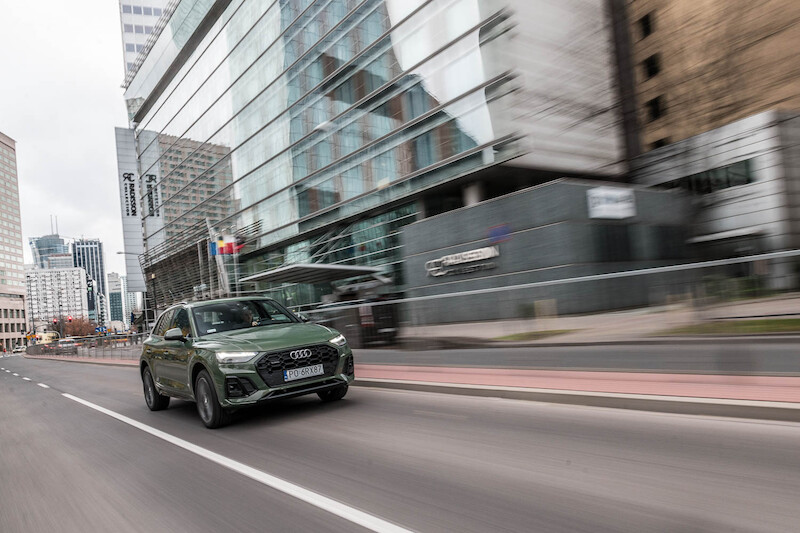 Audi Q5 - motion