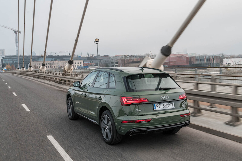 Audi Q5 - motion