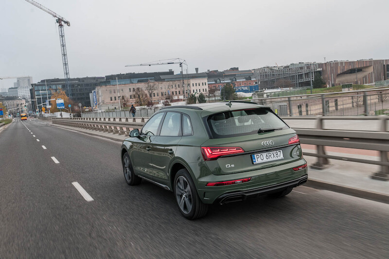 Audi Q5 - motion
