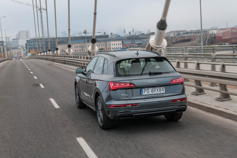 Audi Q5 - motion