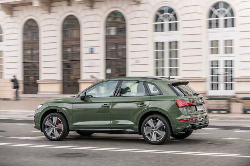 Audi Q5 - motion