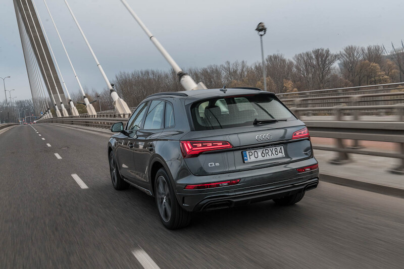 Audi Q5 - motion