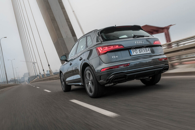 Audi Q5 - motion