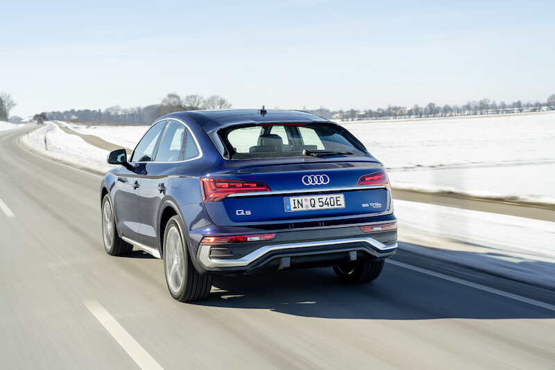 Sportowa i elegancka hybryda typu plug-in: Audi Q5 Sportback TFSI e quattro