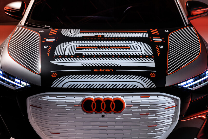 Nowy wymiar mobilności elektrycznej: Audi Q4 e-tron wyznacza standardy w zakresie wnętrza i systemów obsługi