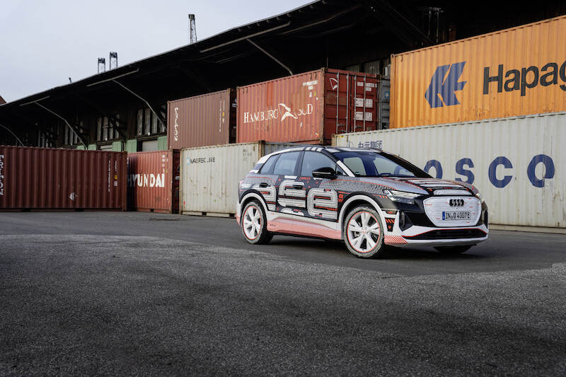 Nowy wymiar mobilności elektrycznej: Audi Q4 e-tron wyznacza standardy w zakresie wnętrza i systemów obsługi