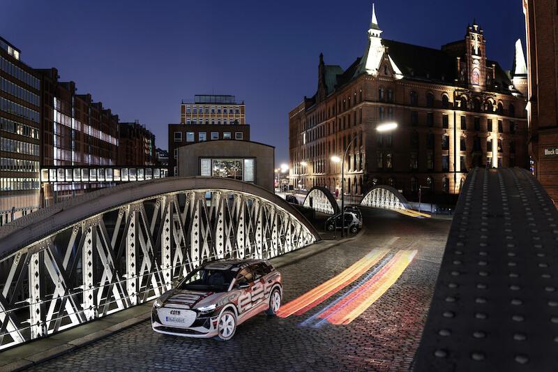 Nowy wymiar mobilności elektrycznej: Audi Q4 e-tron wyznacza standardy w zakresie wnętrza i systemów obsługi