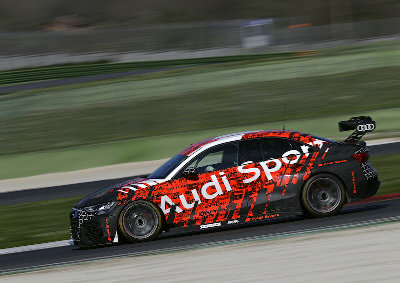 Doskonalenie nowego Audi RS 3 LMS