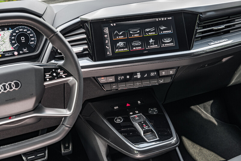 Audi Q4 e-tron - interior