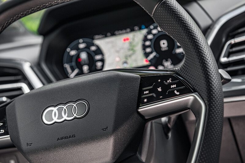 Audi Q4 e-tron - interior