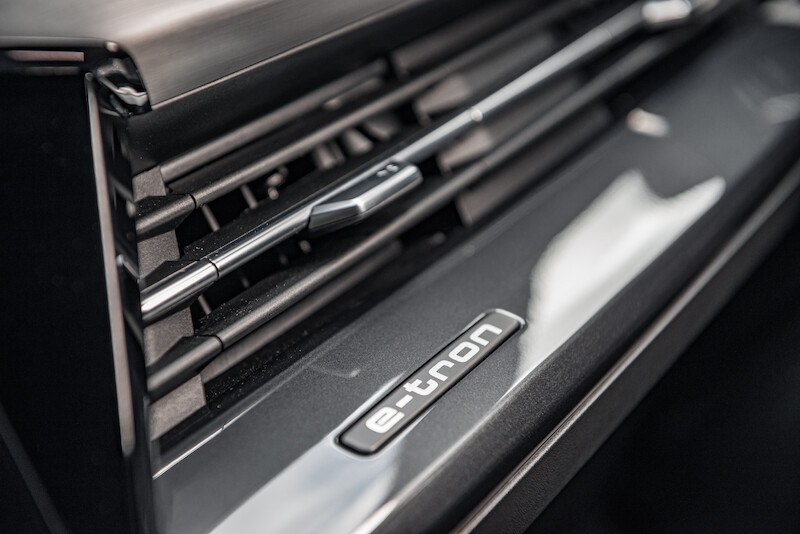Audi Q4 e-tron - interior