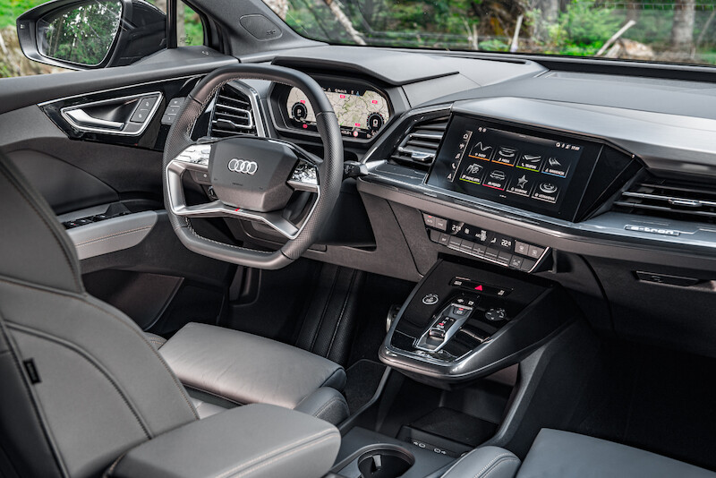 Audi Q4 e-tron - interior