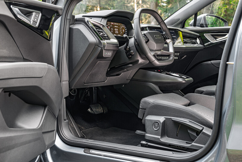 Audi Q4 e-tron - interior