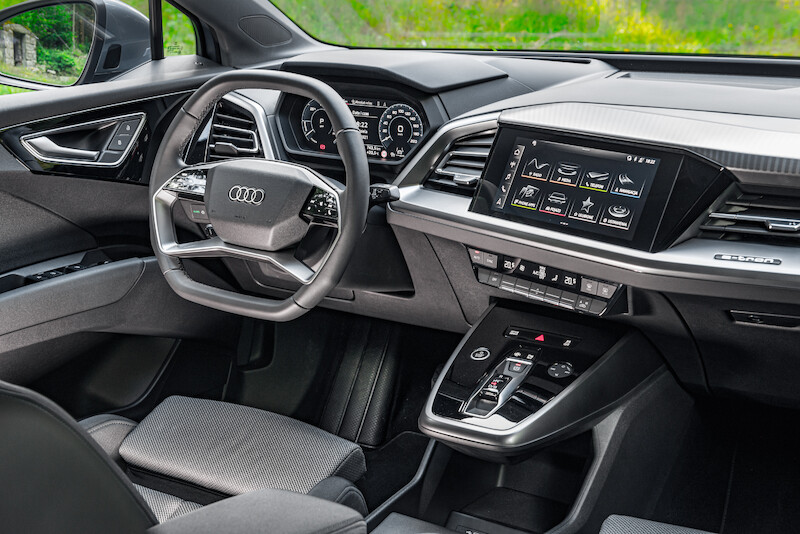 Audi Q4 e-tron - interior